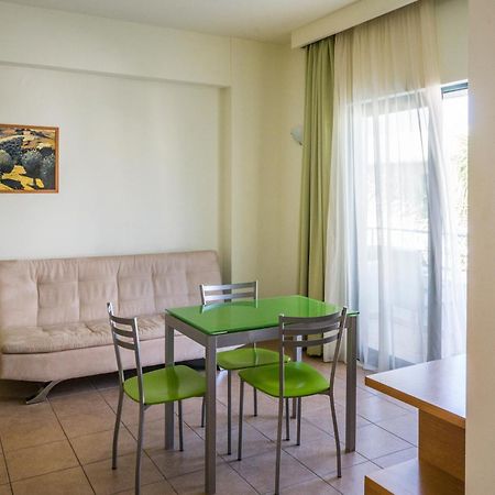 Athina Beach Hotel Като-Дарацо Екстер'єр фото