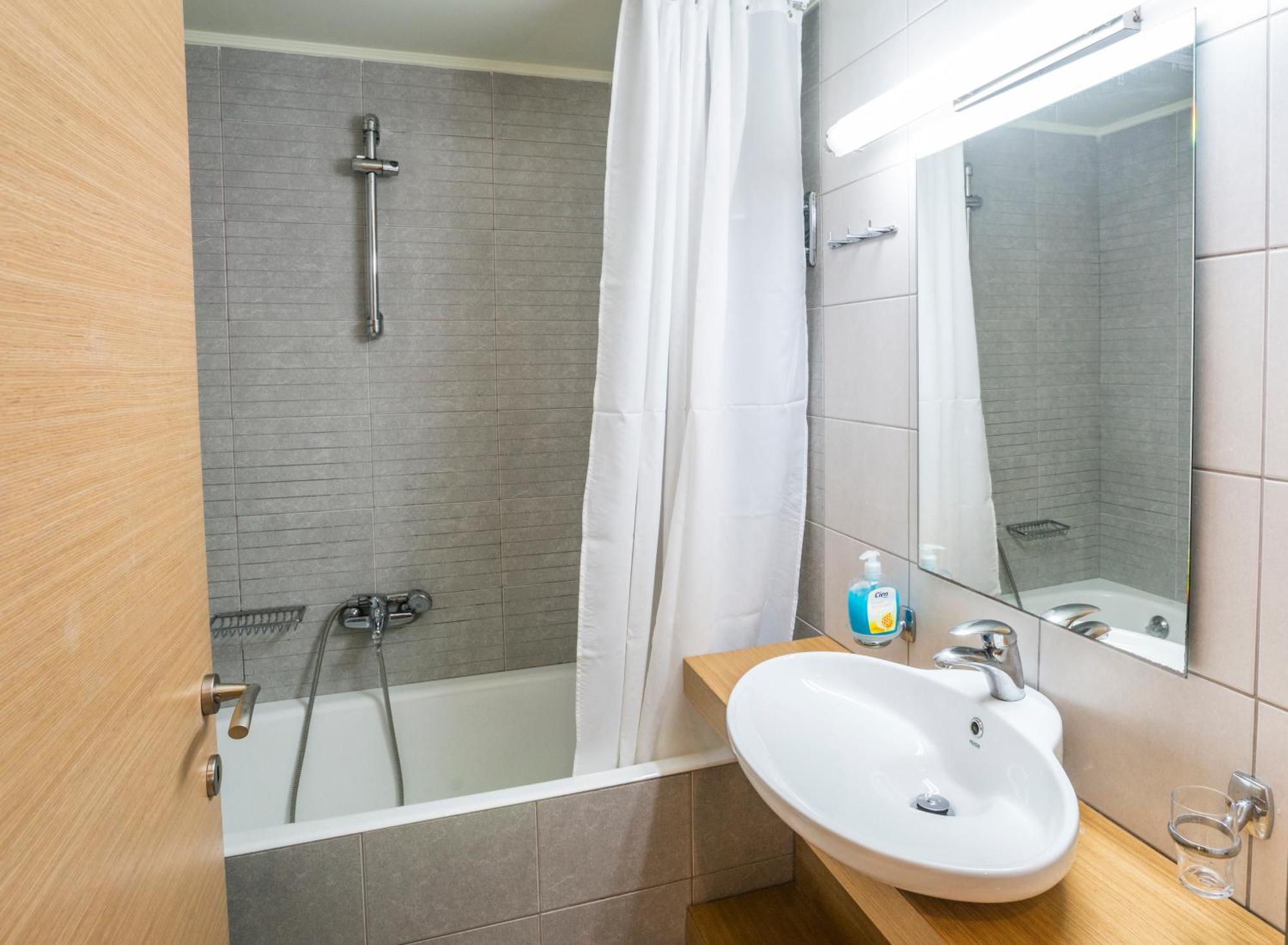 Athina Beach Hotel Като-Дарацо Екстер'єр фото